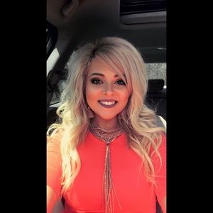 Meet your Posher, Bailey